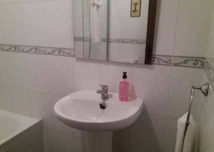 Escuelas I El Hoyo de Pinares